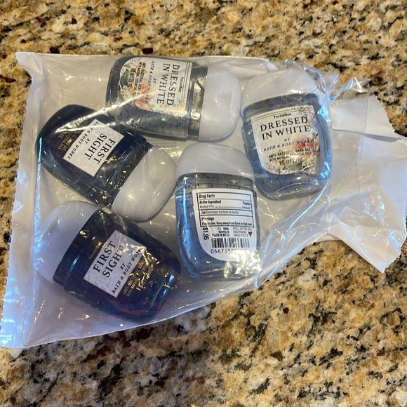 Bath & Body Works ‘I Do’ Collection PocketBac Set Dressed in White & First Sight - Picture 2 of 2